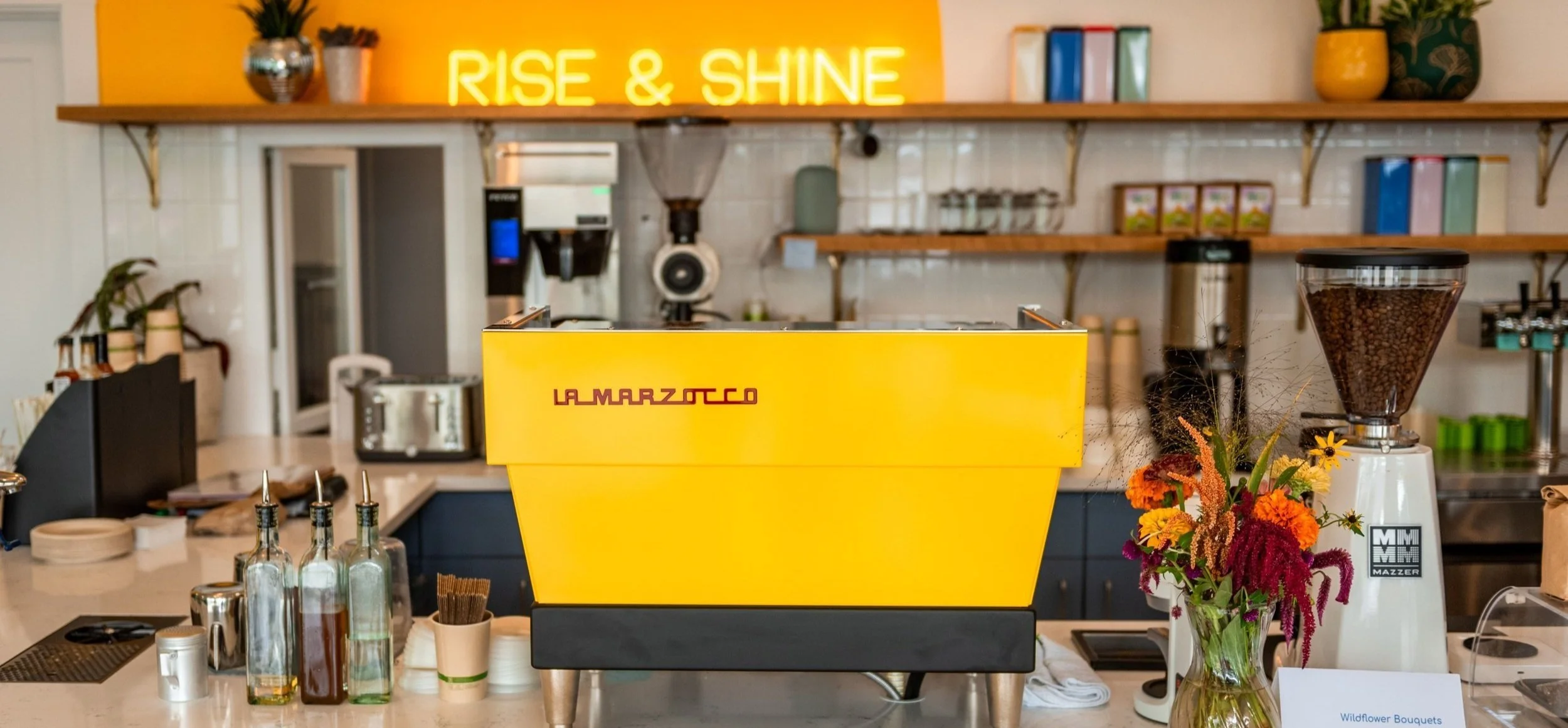 Vibrant Sunshine Juicery Cafe Aspinwall in Pittsburgh, PA (6)