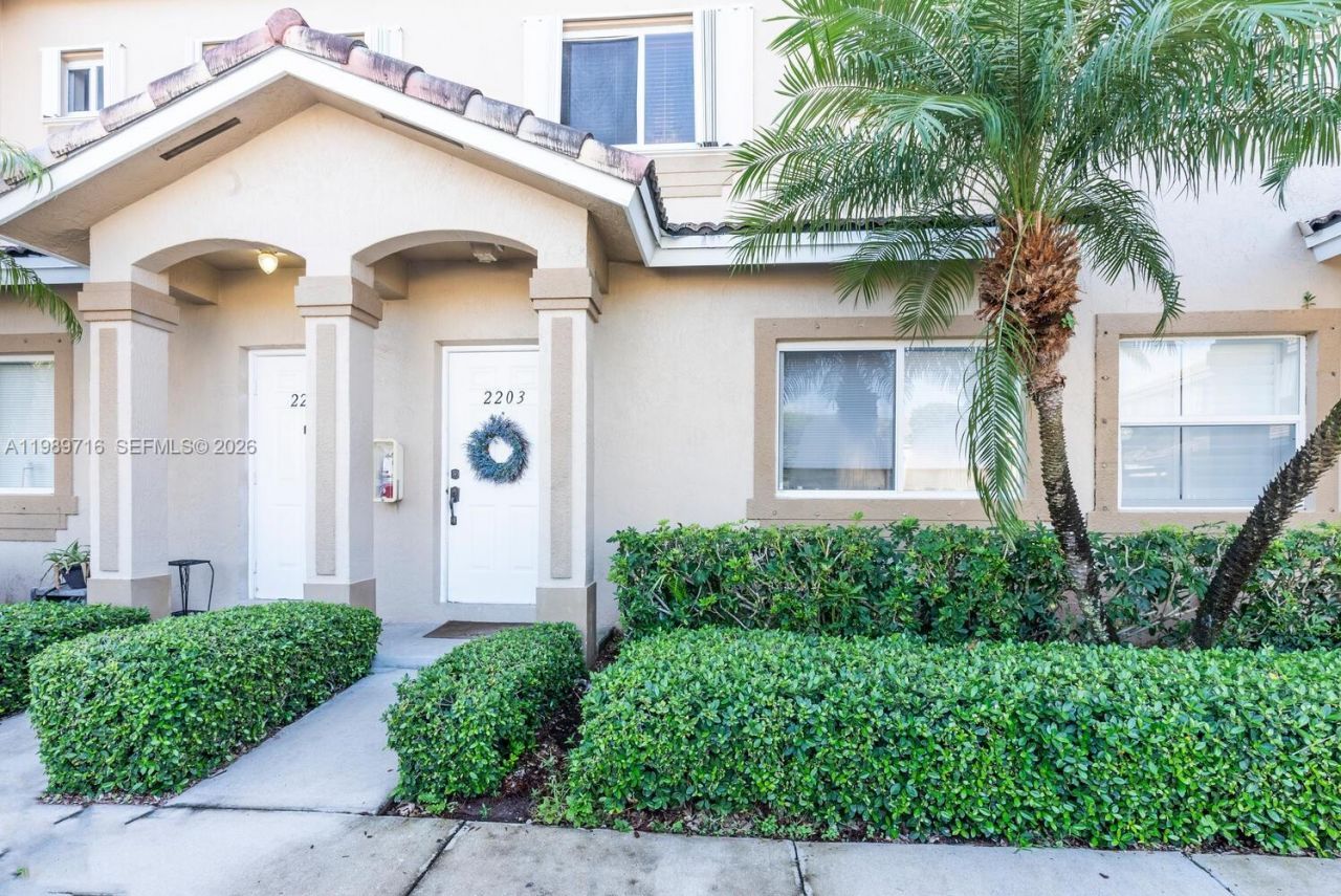 Keyes Real Estate: Amaya Castro in Homestead, FL