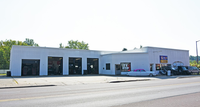 D's Nuts and Bolts in Black River Falls, WI (6)