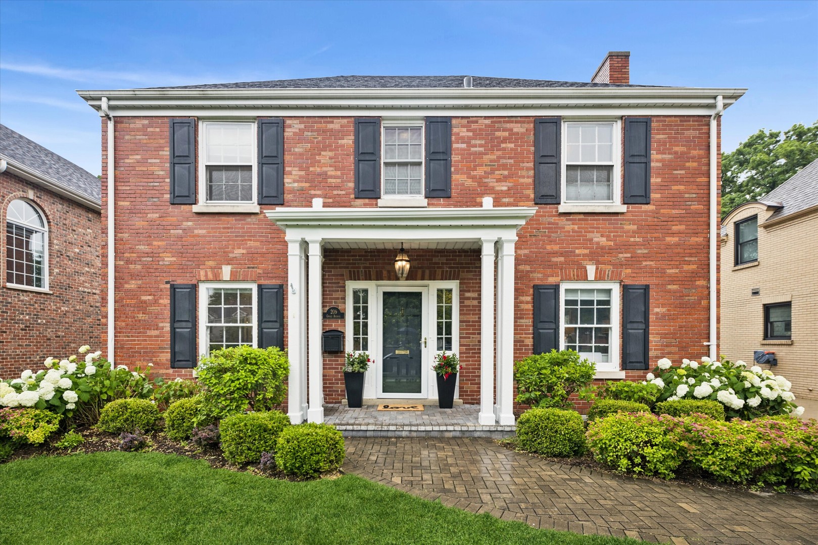 The Schiller Team | @properties in Elmhurst, IL (6)