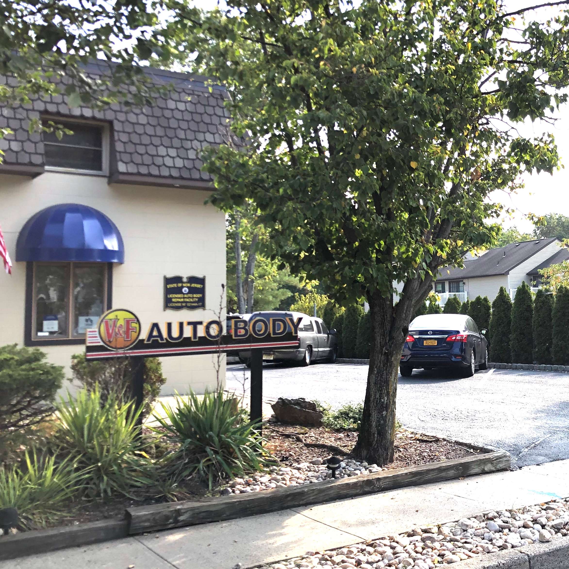 V & F Auto Body of Keyport in Keyport, NJ (2)