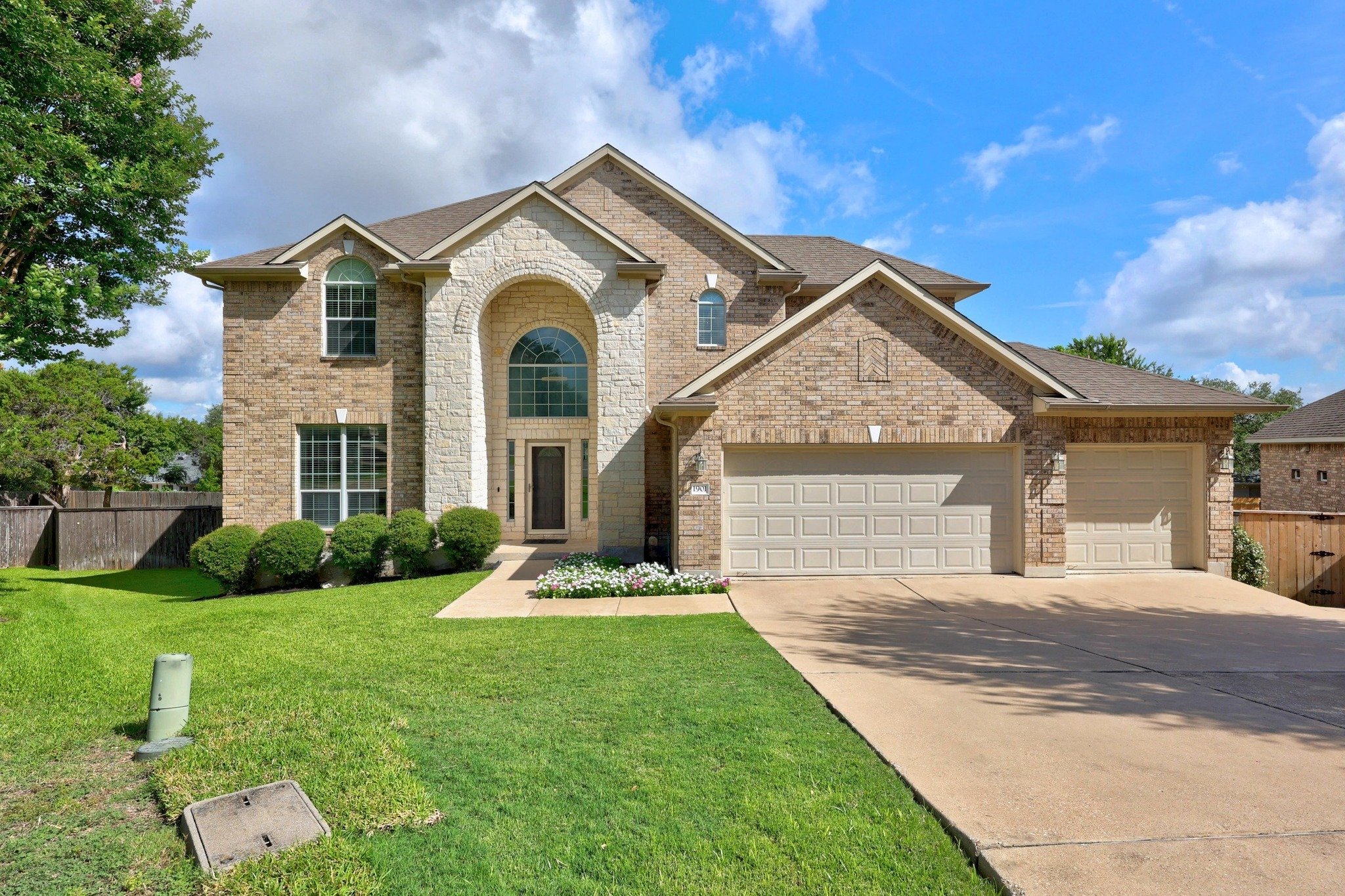 Leena Pleitez , REALTOR® | Crystal Falls Realty | Leander, TX in Leander, TX (6)