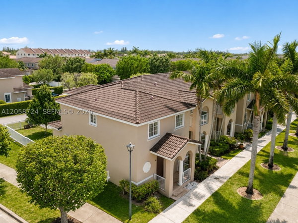 June Makis PA - Royal Palm Real Estate Services in Homestead, FL (2)