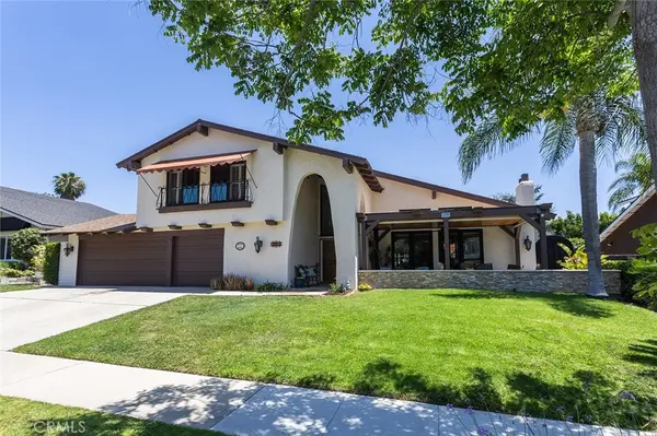 Regina Rey, Real Estate Specialist in Fullerton, CA