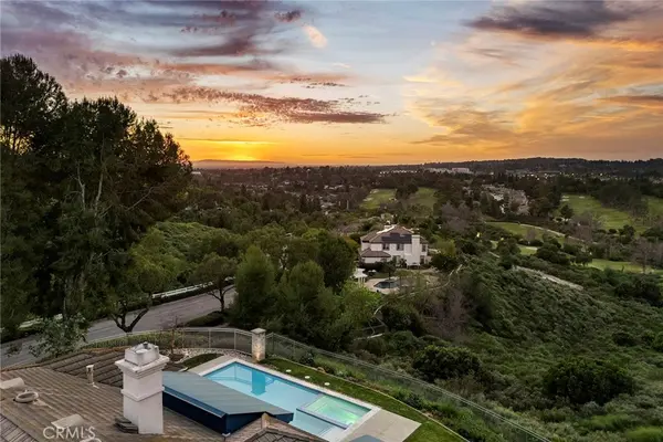 Regina Rey, Real Estate Specialist in Fullerton, CA (2)