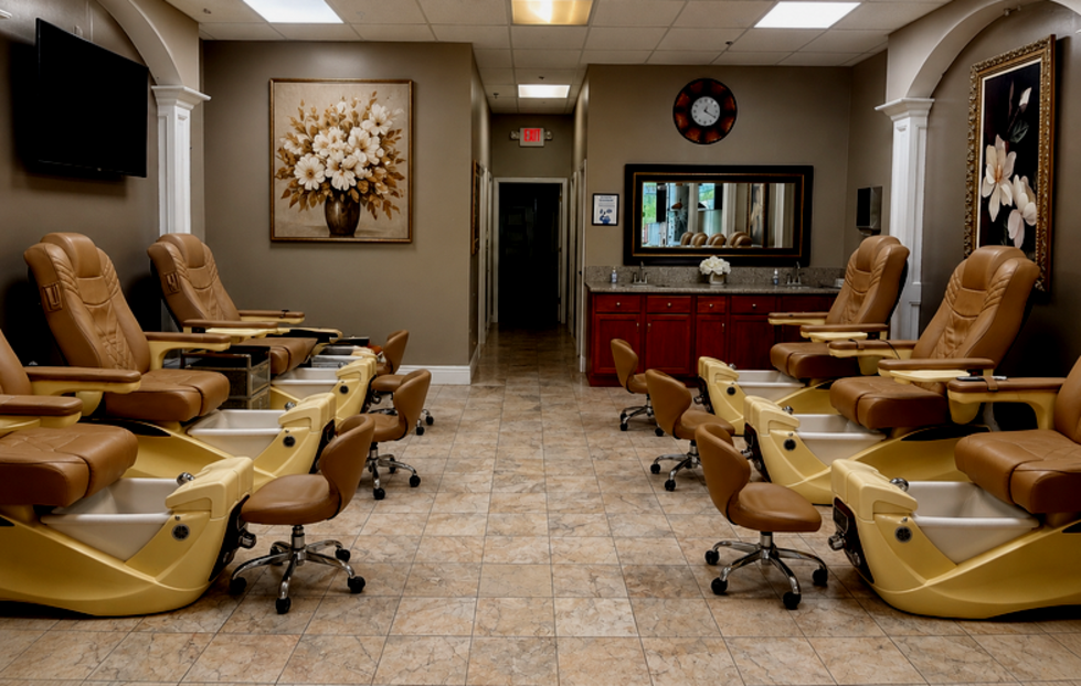Tips & Toes Salon in Pewaukee, WI