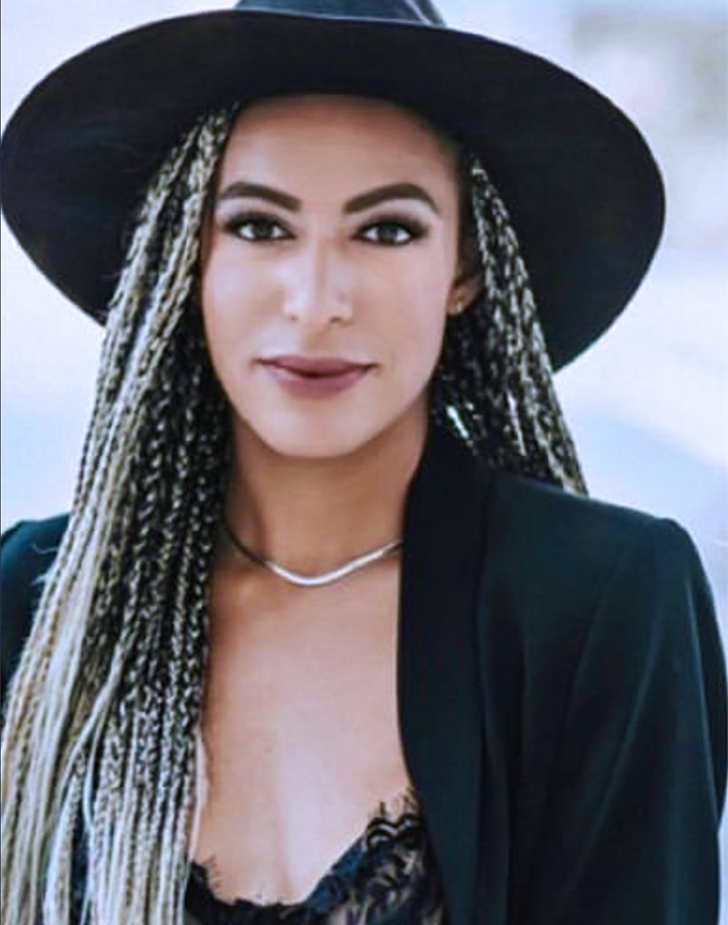 REHAB Salon aka Roots Exclusive Hair & Beauty in Hollywood, CA (2)
