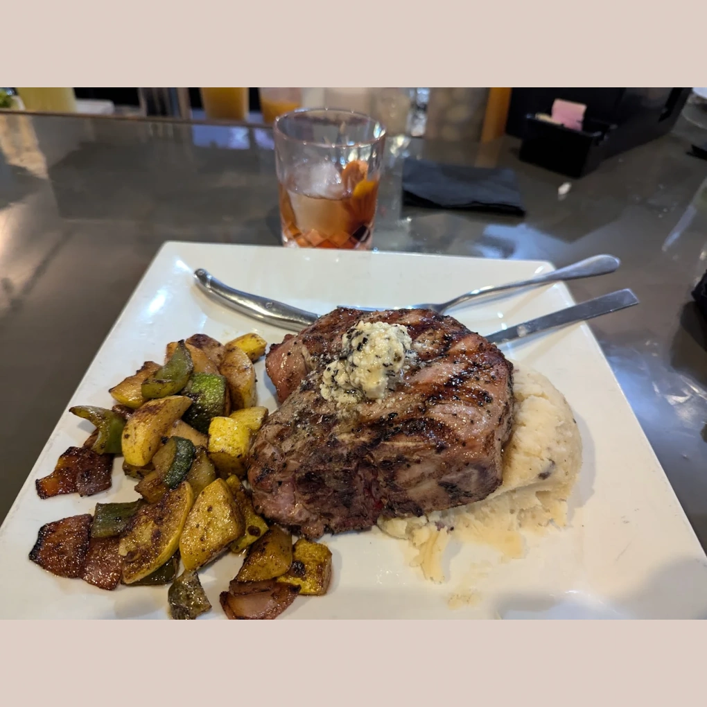 Basil & Baxter's Kitchen and Cocktails in Niceville, FL (6)