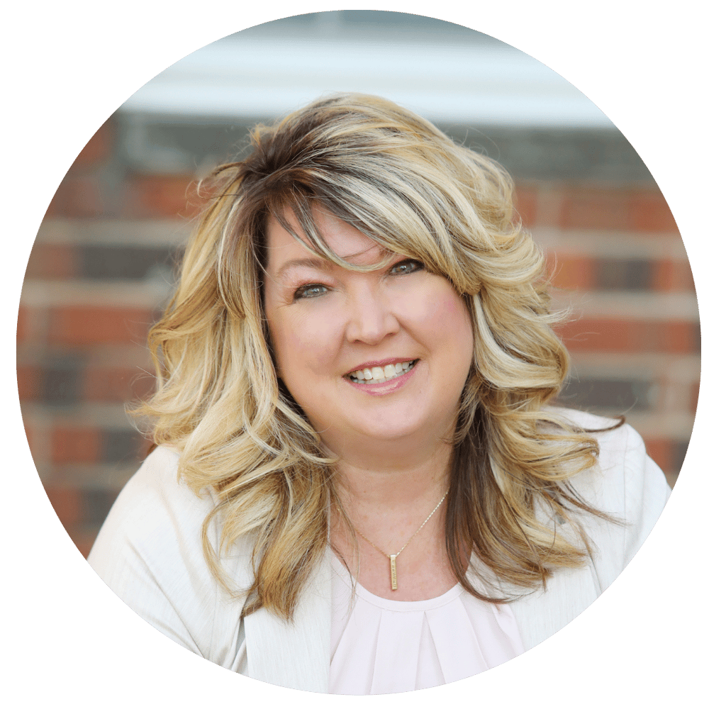 Stacy Pandy Realtor - Glasshouse Realty in Amherst, OH