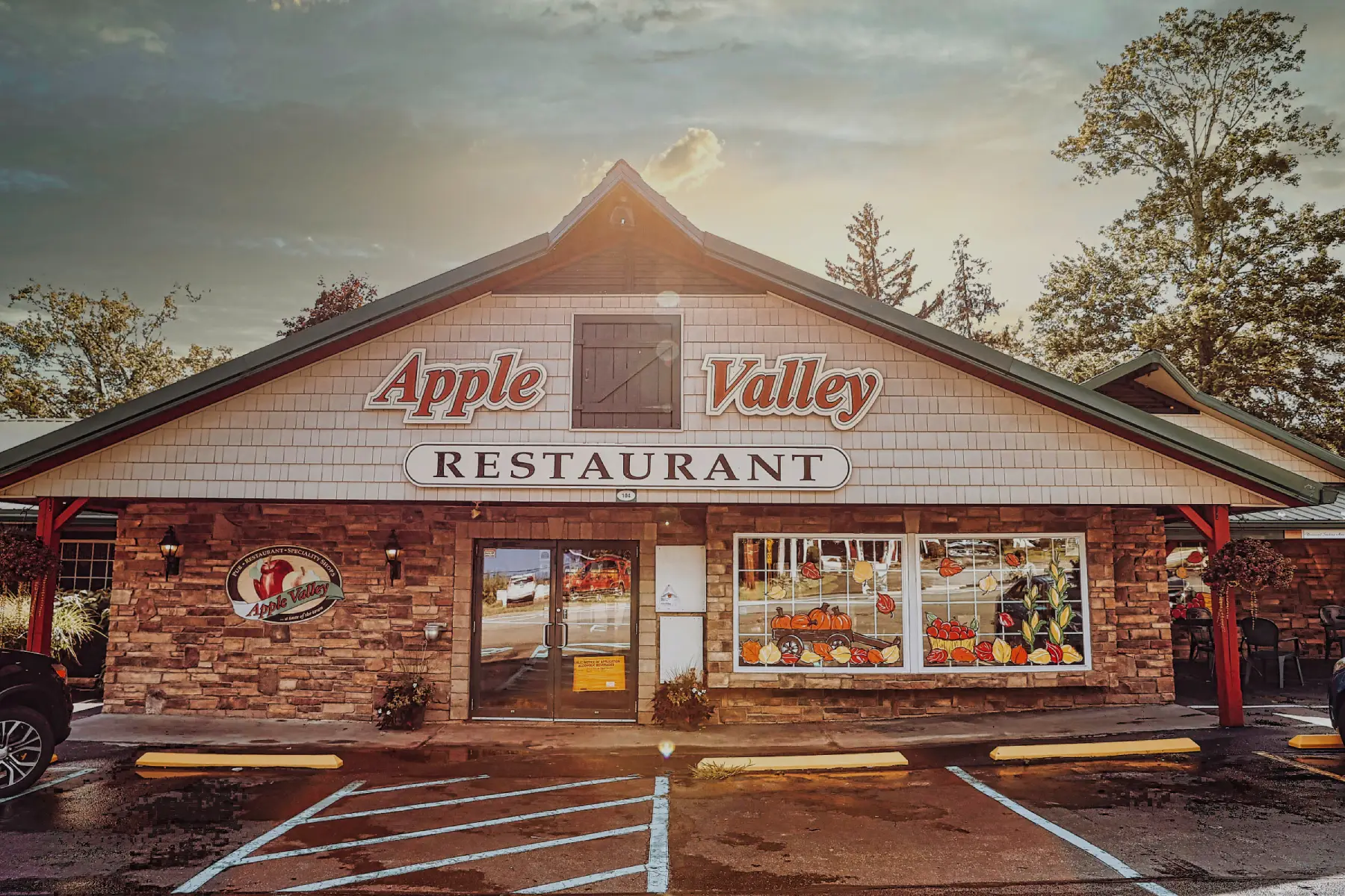 Apple Valley Family Restaurant in Milford, PA
