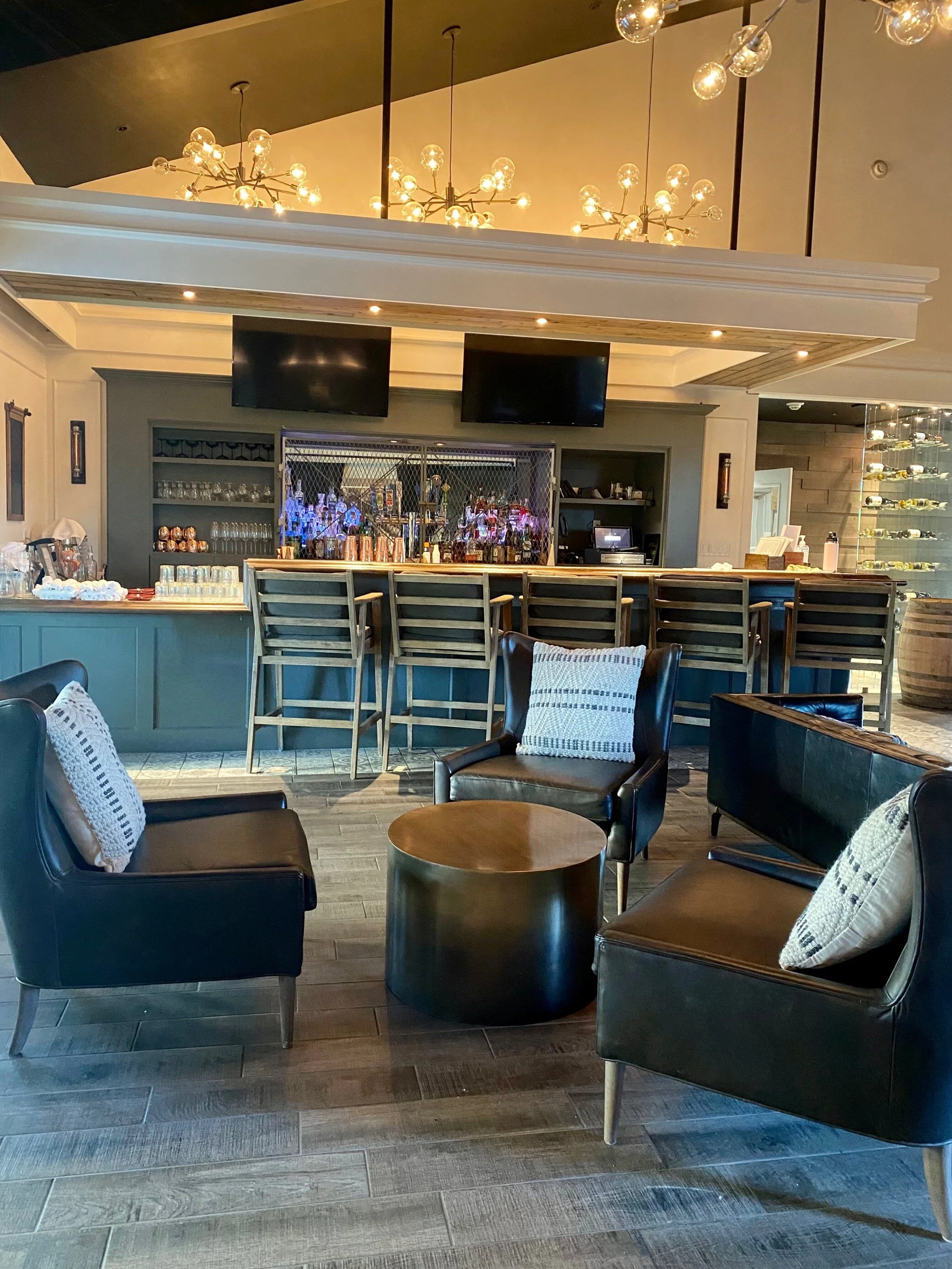 V Lounge in Solvang, CA (6)