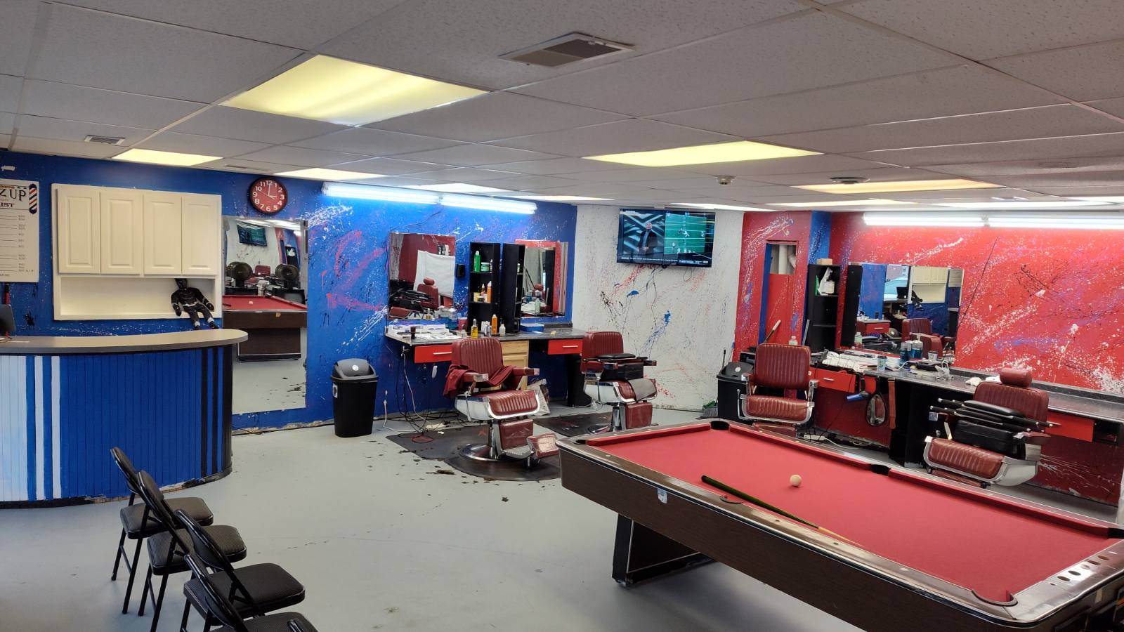 HEADZUP Unisex Hair Gallery LLC in Indiana, PA