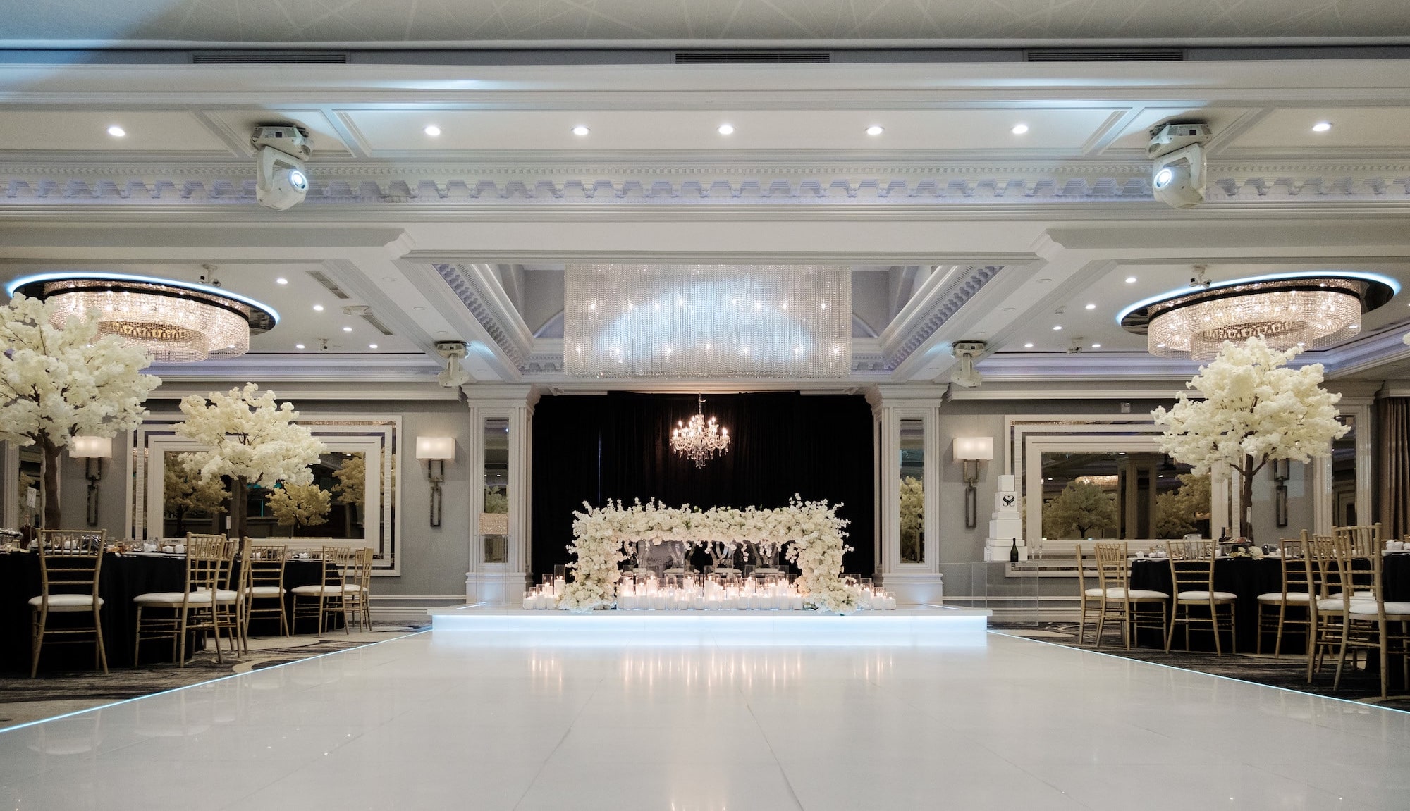 Anoush Catering at Glenoaks Ballroom in Glendale, CA (6)