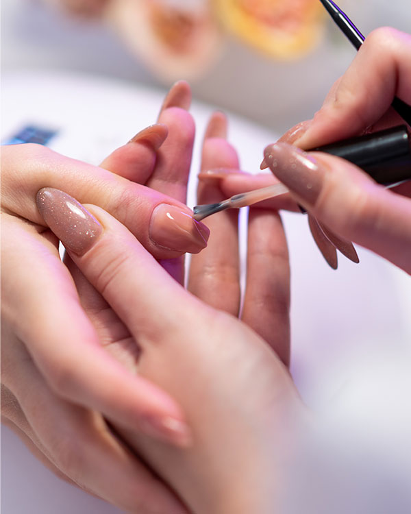 Daisy Nails Art in Lawrence, NY (4)