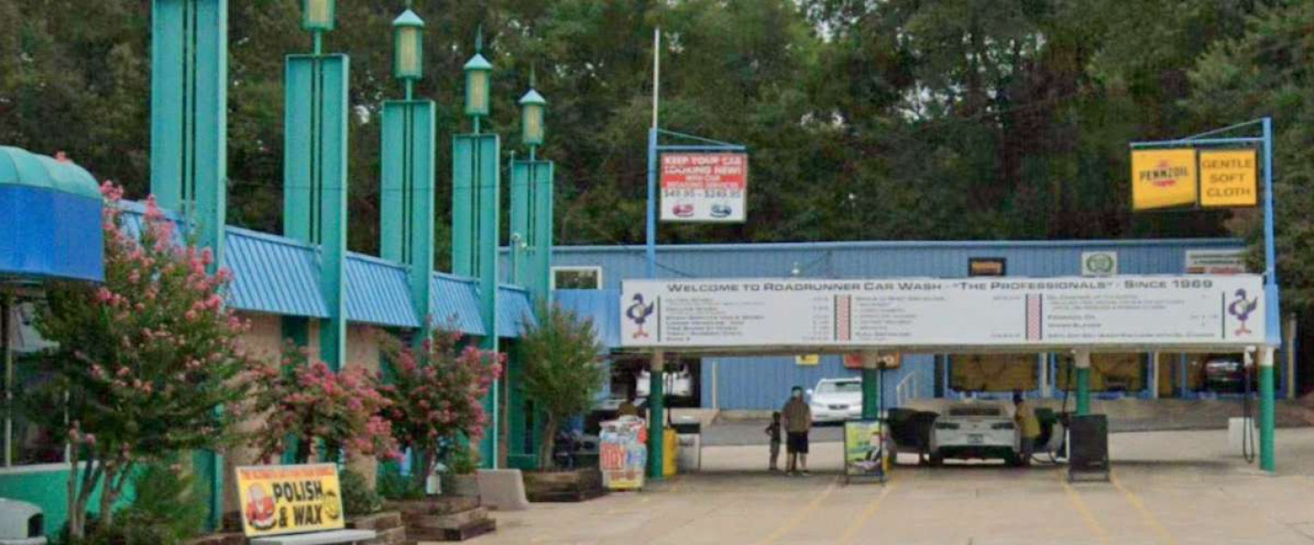 Roadrunner Car Wash and Oil Change in Shreveport, LA