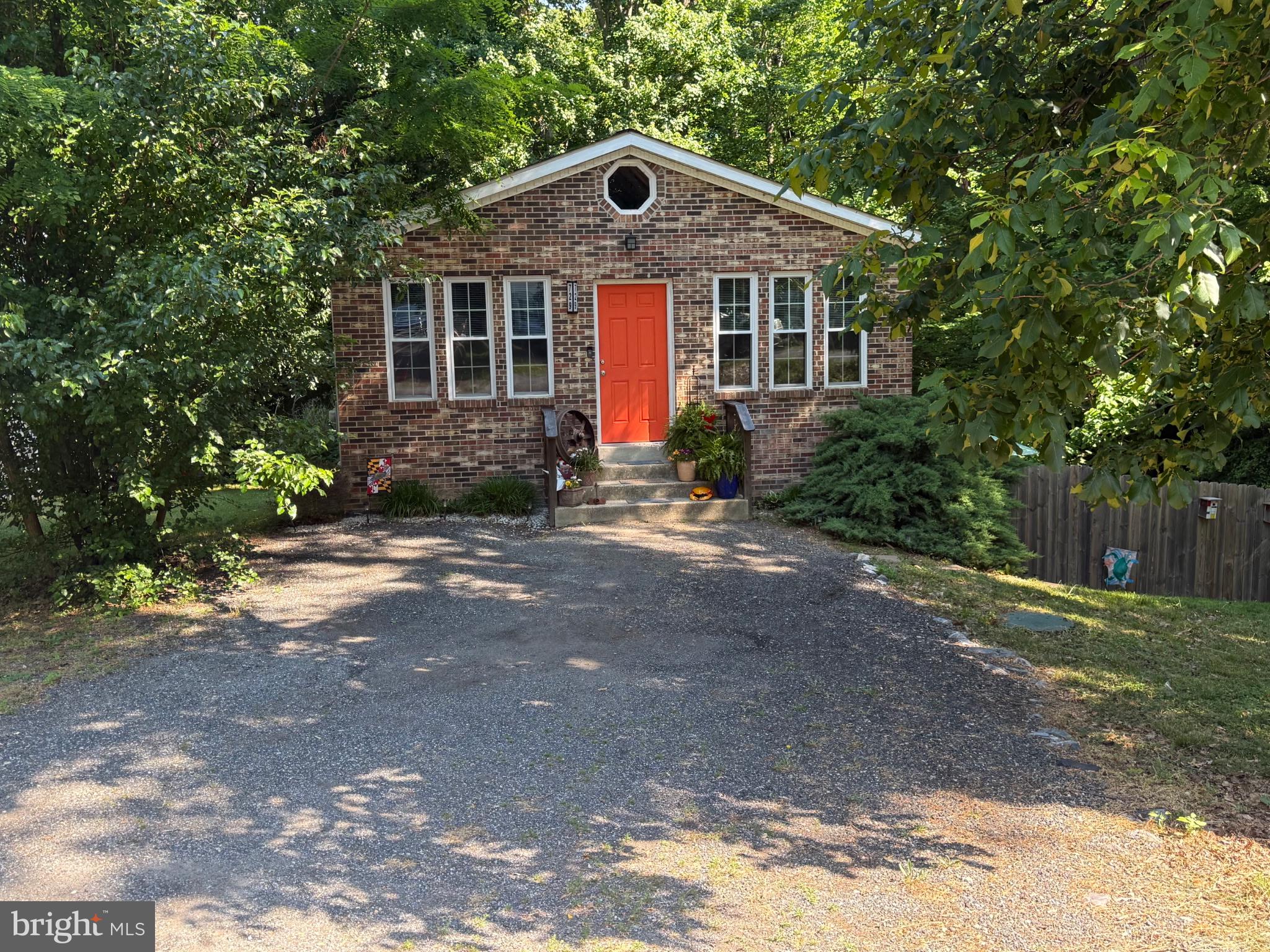 Gabriela Montgomery real estate in Dunkirk, MD (2)