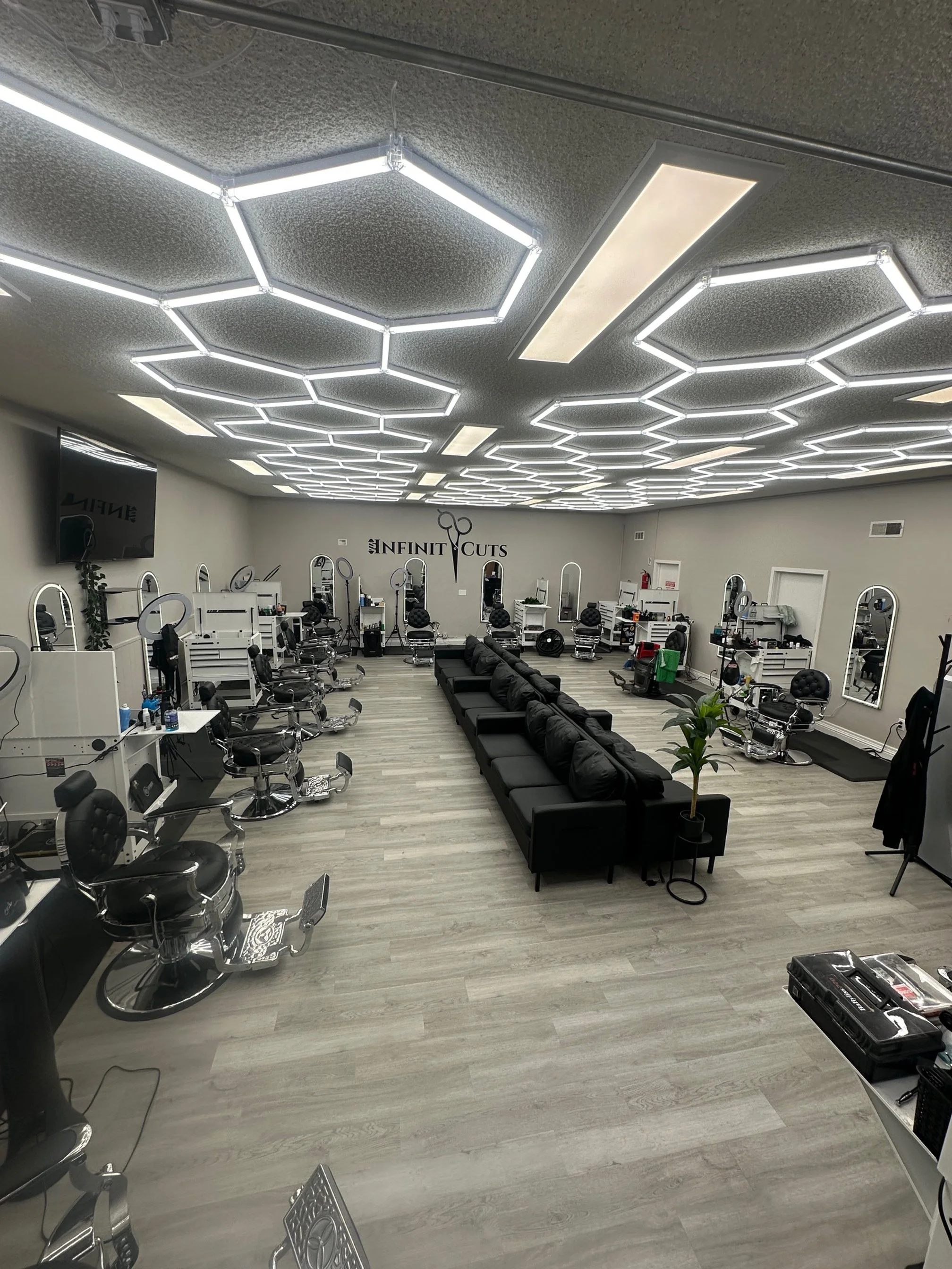 Infinity Cuts in Salinas, CA