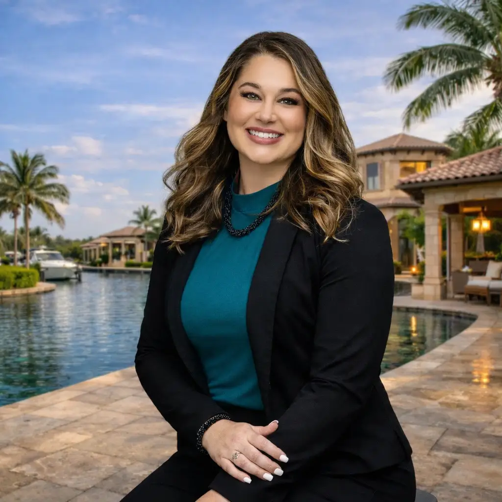 Kayla Hunter- Southwest Florida Real Estate Agent in Bonita Springs, FL (4)