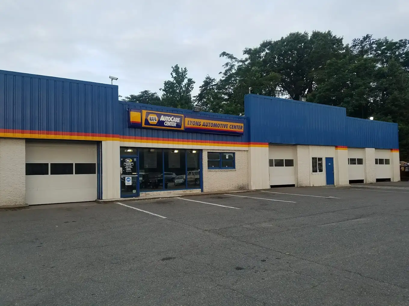 Lyons Automotive Center in Dumfries, VA