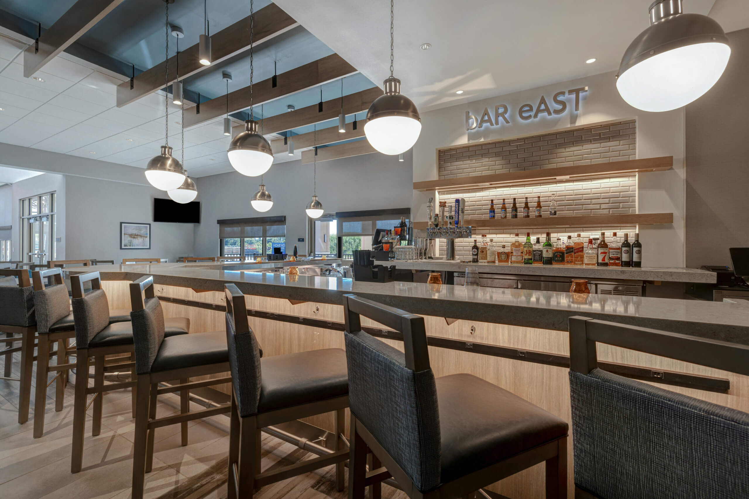 bAR eAST & Eats in Oak Creek, WI
