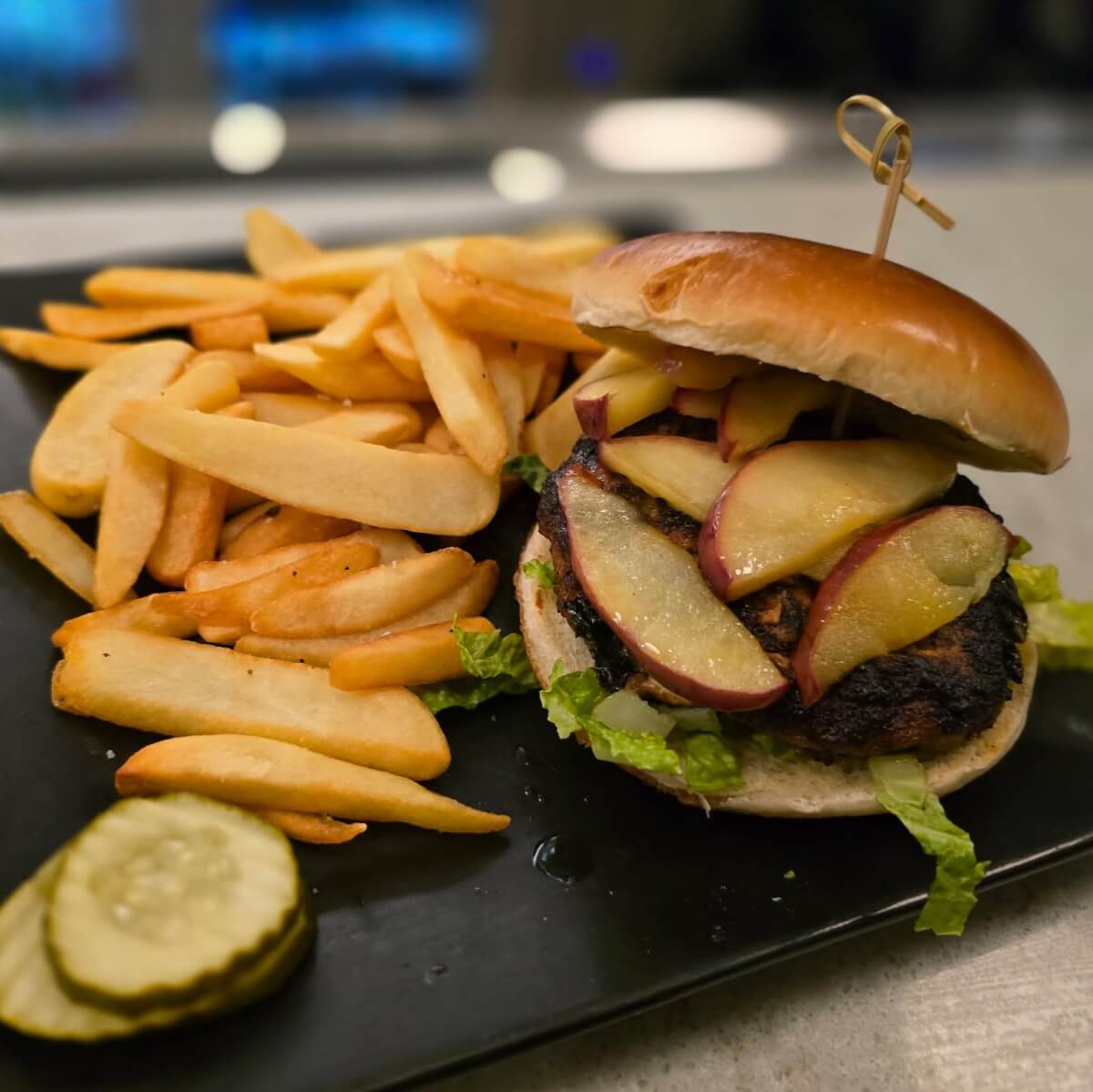 bAR eAST & Eats in Oak Creek, WI (3)