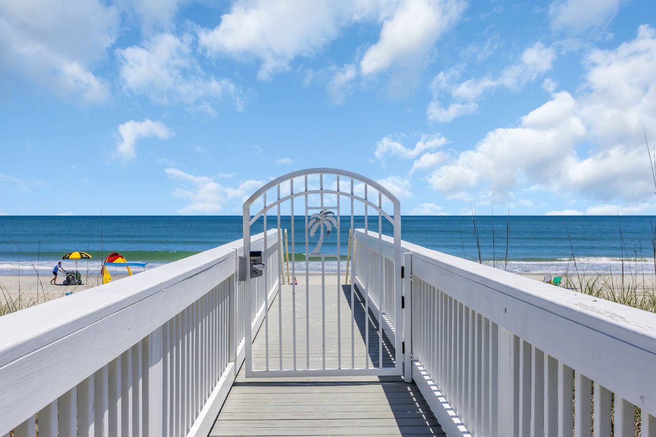 Mariah Johnson & Hampton Roberts, Coldwell Banker Sea Coast Advantage in Pawleys Island, SC (4)