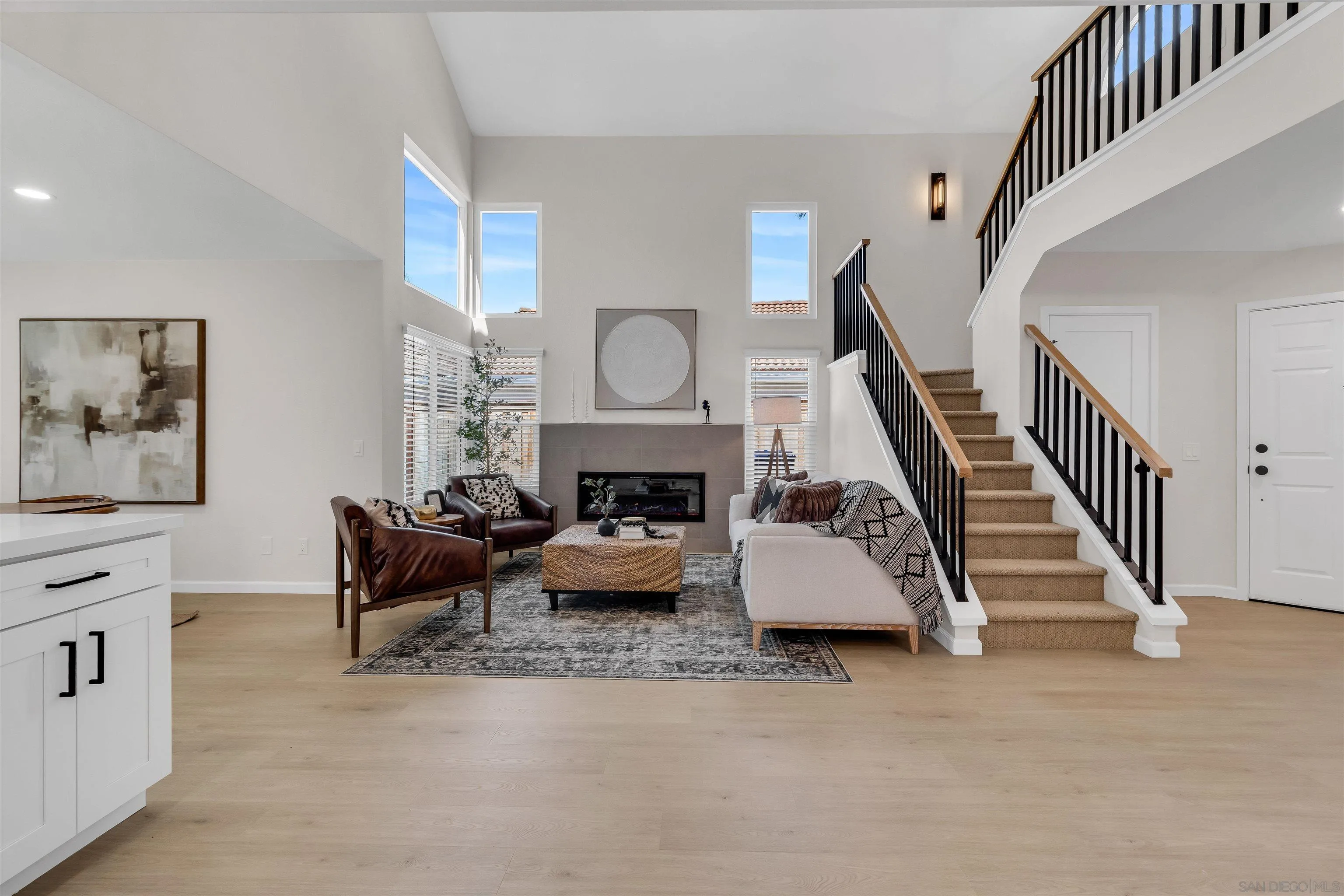 Lucy Nava, Realtor - Century 21 Affiliated/ Fine Homes & Estates in Chula Vista, CA (2)