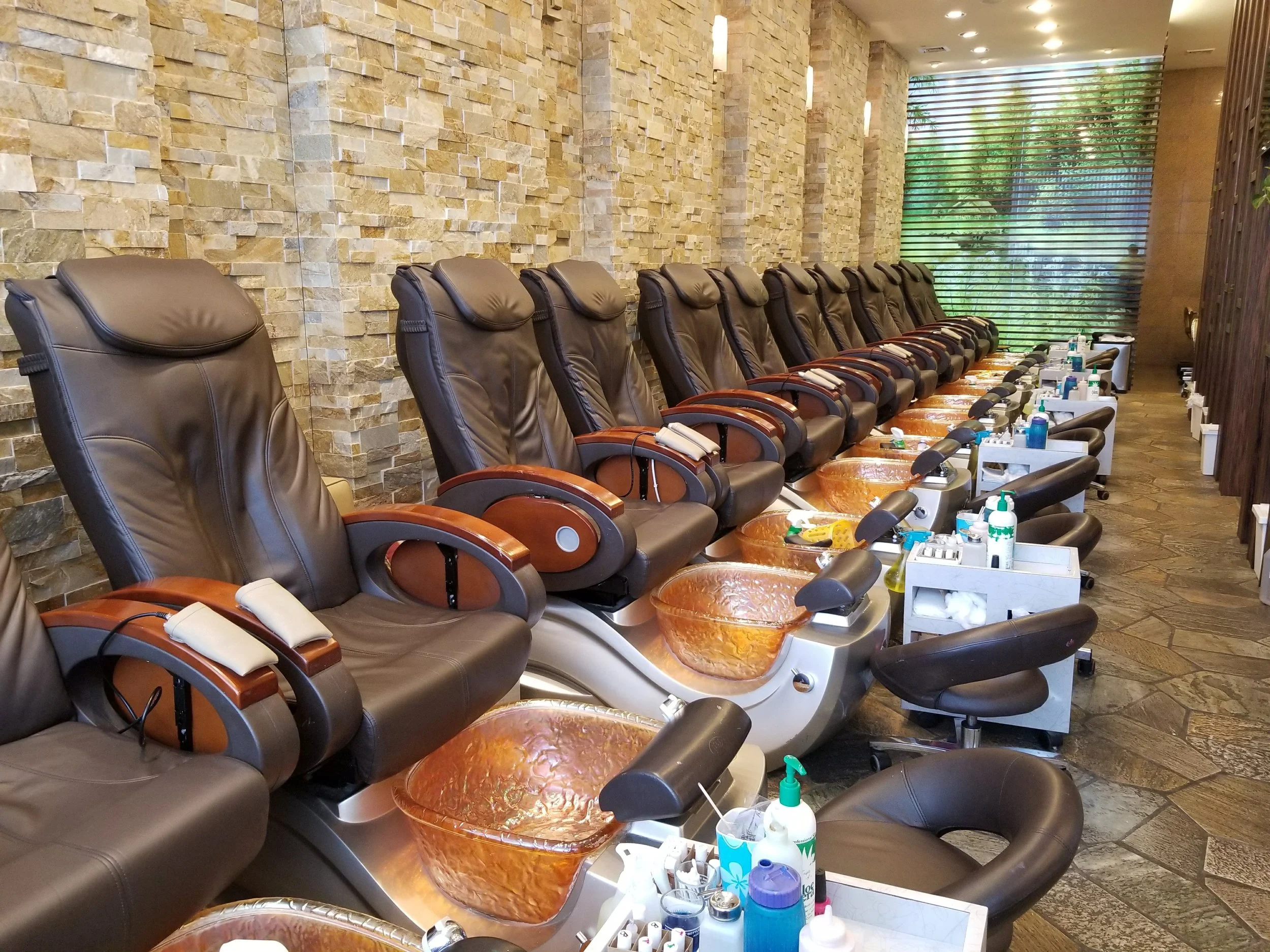 Jane's Nails in Madison, NJ