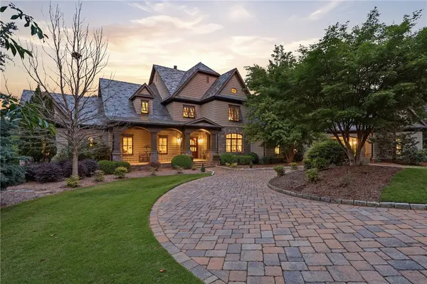 Lake Keowee Real Estate Pro - eXp Realty - Luxury REALTOR in Walhalla, SC (2)