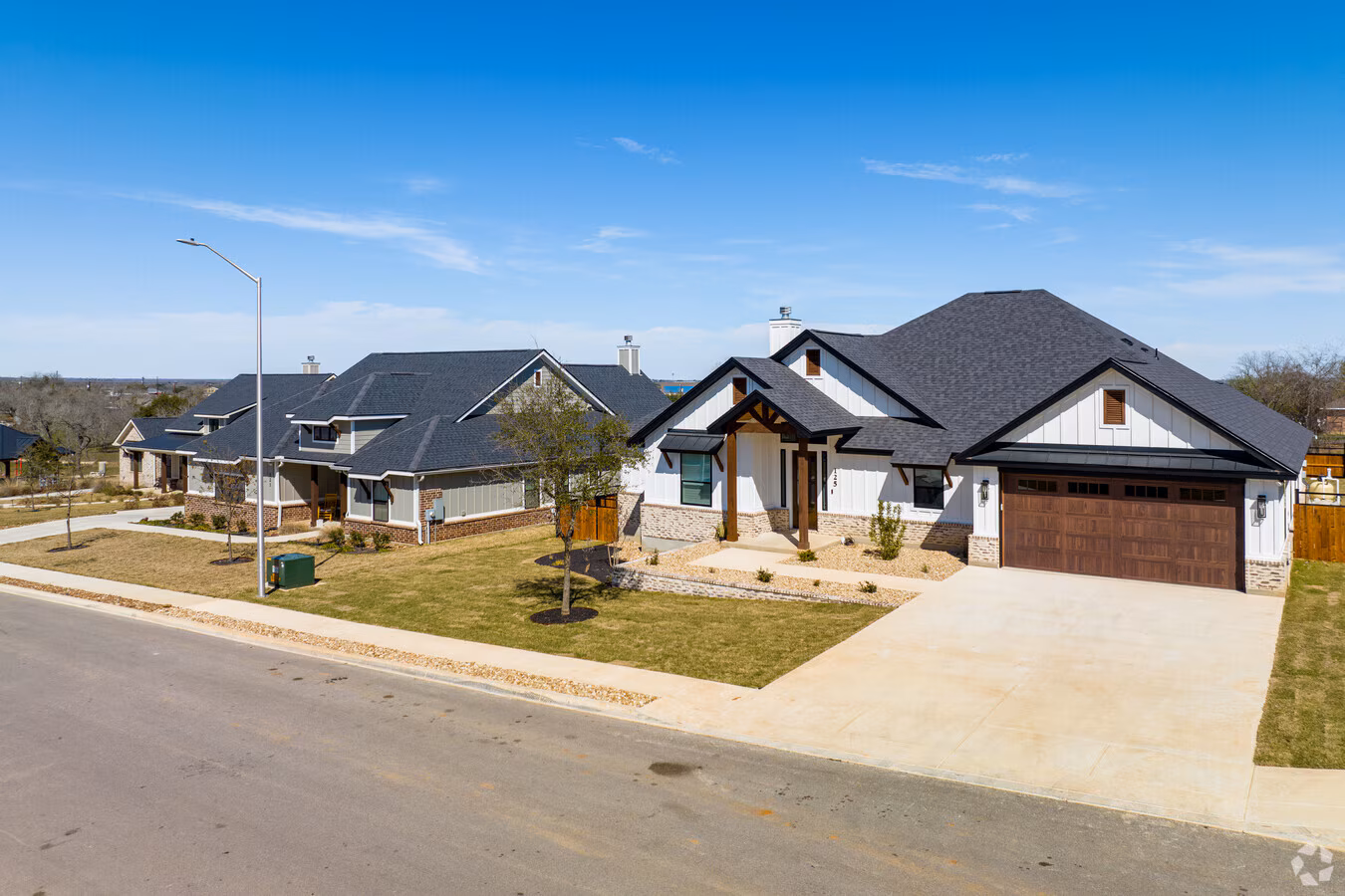 James Peterson ALC & Barbara Peterson -- United Country RE -- Tx Ranch and Homes in Floresville, TX (4)