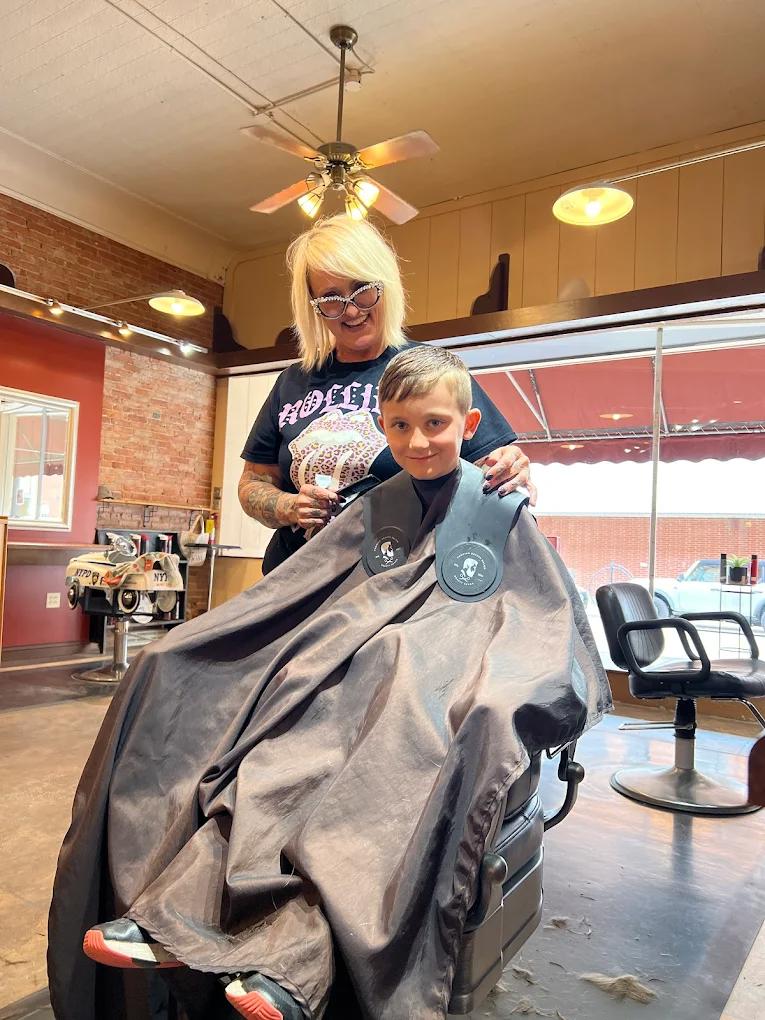 Hair by Athena Barbershop and Salon in Platteville, WI (3)