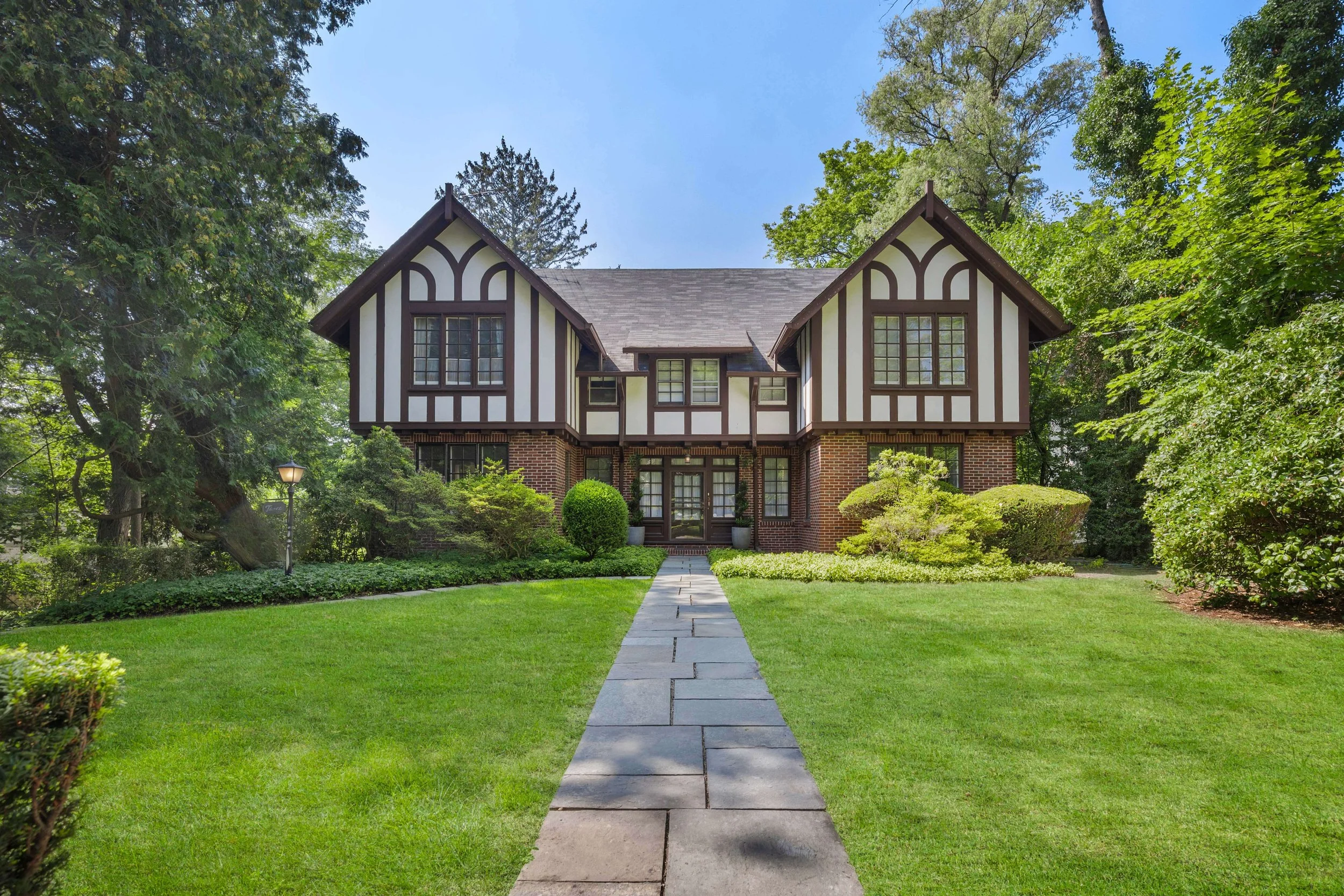 Angela Retelny Scarsdale Real Estate Agent Compass in Scarsdale, NY (2)