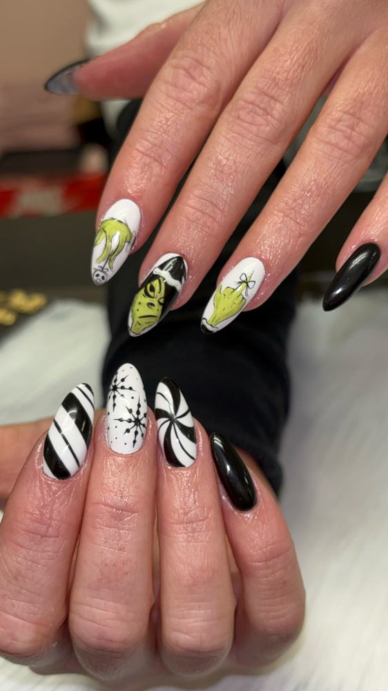 Nails by Zoe in Madison, WI