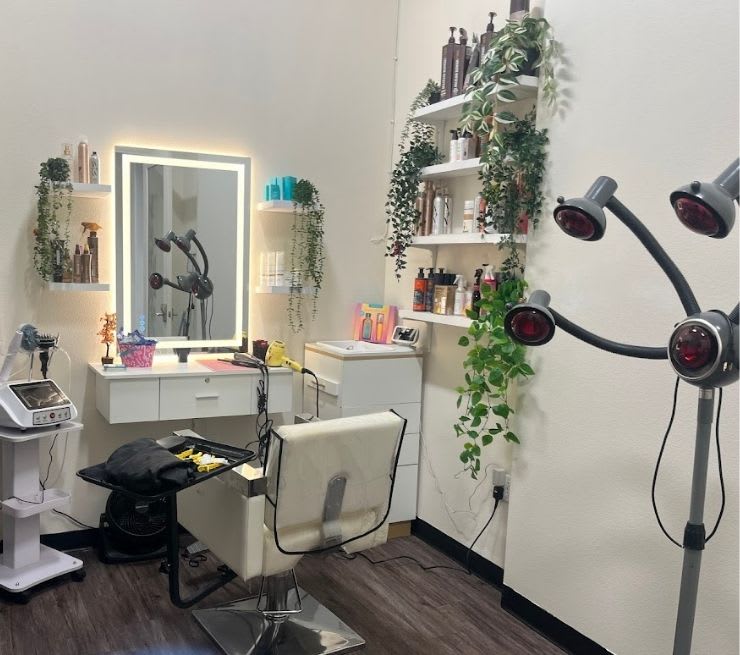 Tressluxe in West Covina, CA