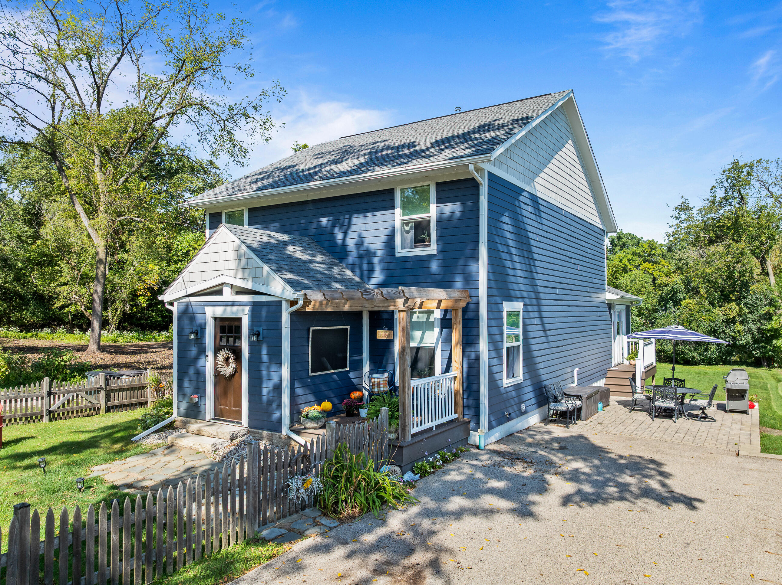 Tricia Forbeck Compass Real Estate in Lake Geneva, WI (6)