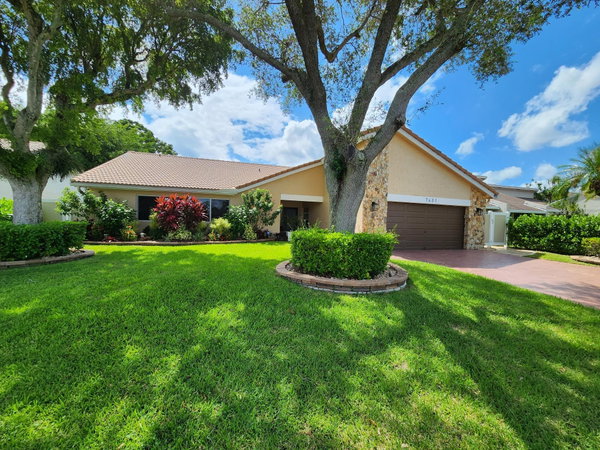 Chisholm Realty Group in Lauderhill, FL (4)