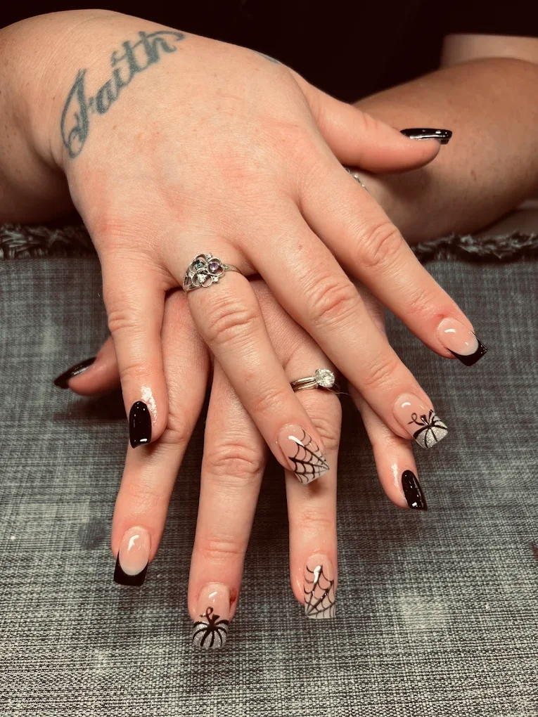 LUX NAIL SPA in Fredericksburg, VA (4)
