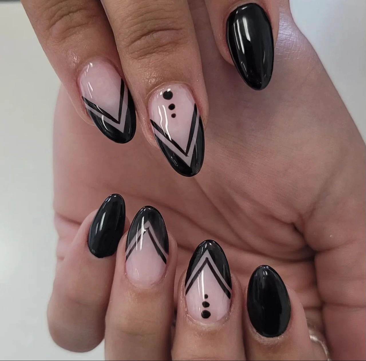 Luxe Nails Lounge in Oceanside, CA (6)