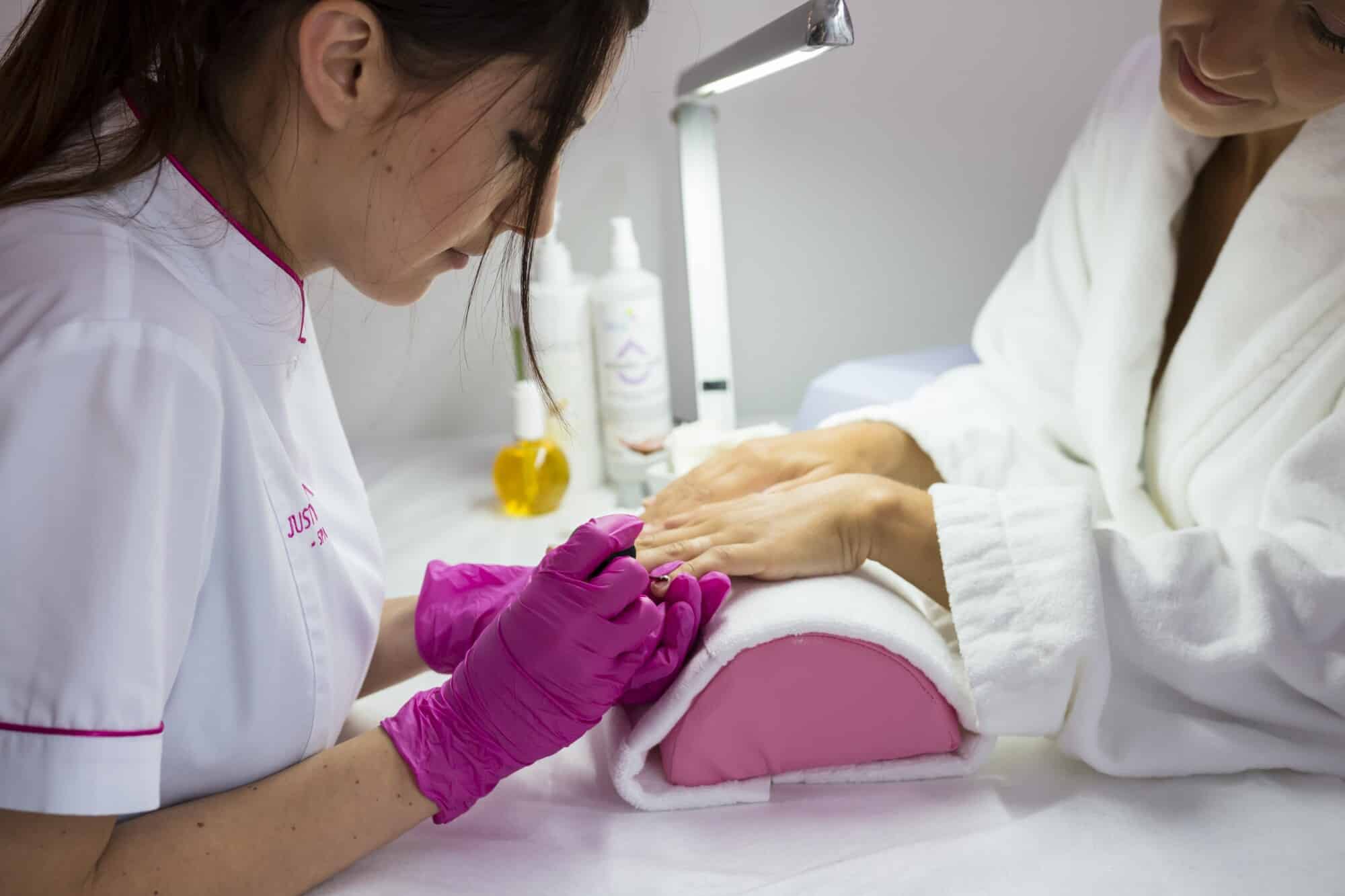 Lancaster Beauty School in Lancaster, CA (4)