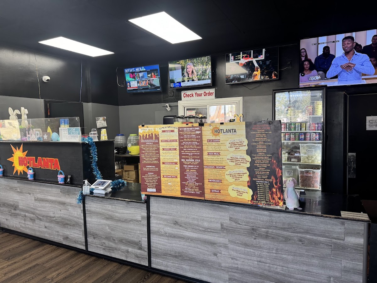 Hotlanta Wings and Things in Riverside, CA (3)