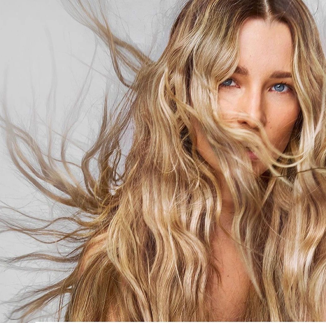 Blow By Blow : a color and blow dry bar in Highwood, IL
