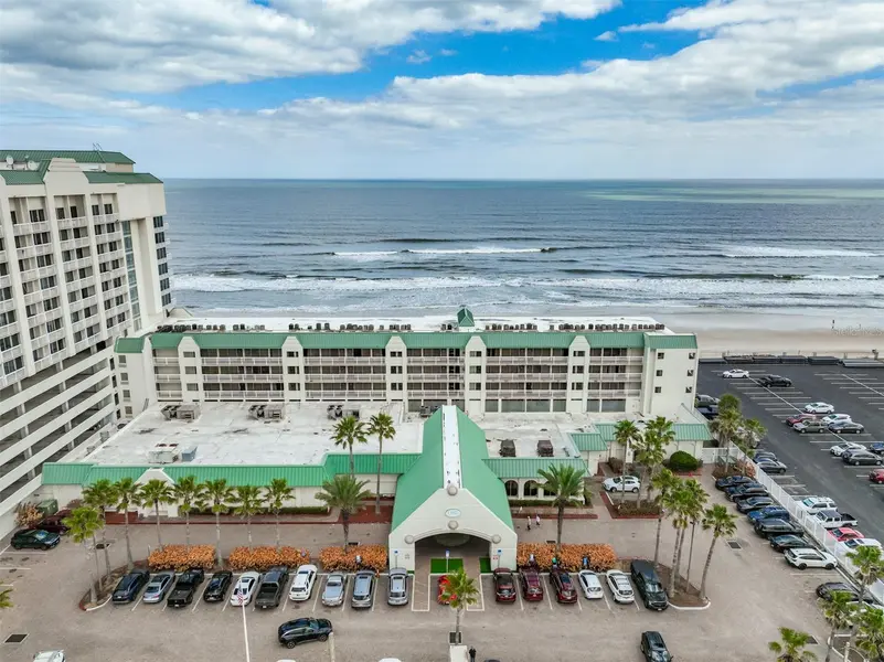 Stephanie Shulas, Realtor with Real Broker LLC and Palm Coast Florida Living YouTube in Palm Coast, FL (4)