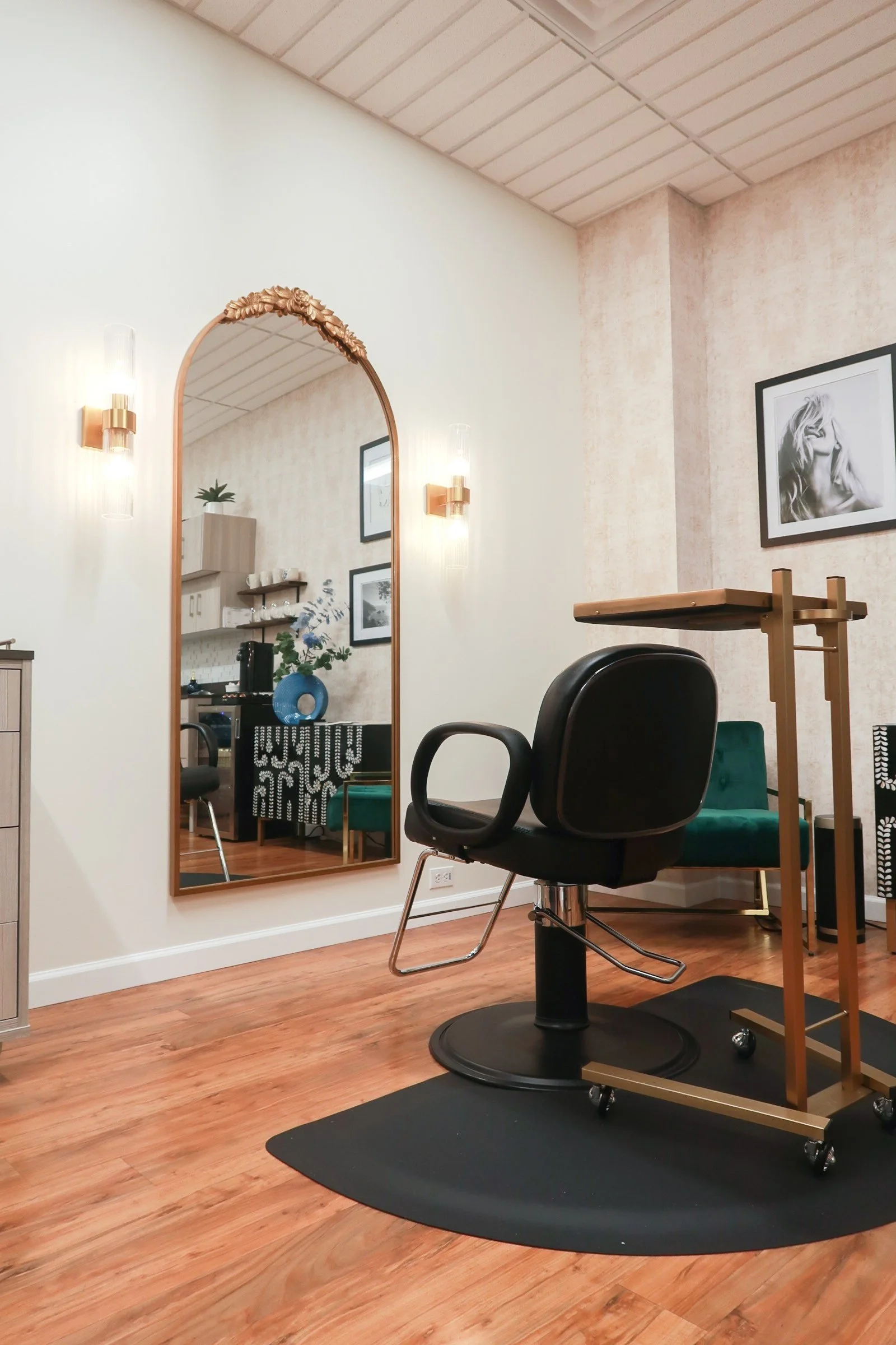 La Vie Boutique Salon in Conshohocken, PA (5)