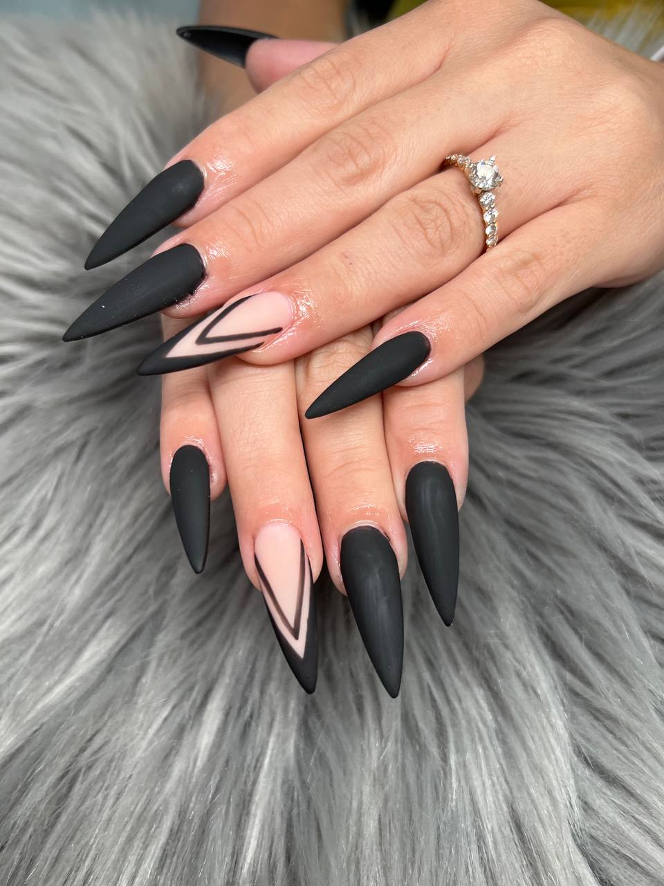 Express 83 Nails in McAllen, TX (4)