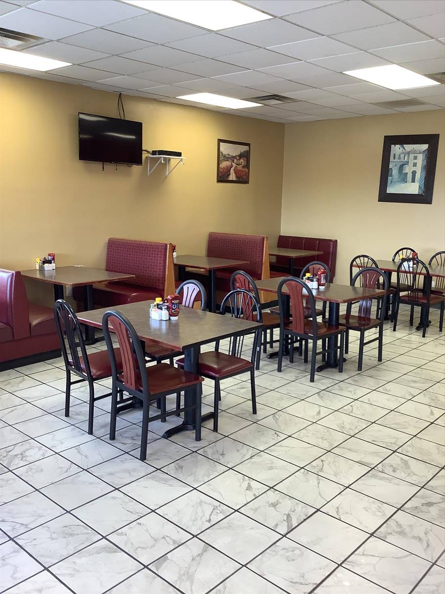 Georgie's Cafe and Family Restaurant in Marion, IN (5)