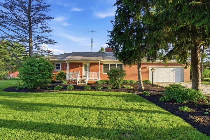 Tamara Oakley, Coldwell Banker Realty in Marysville, OH