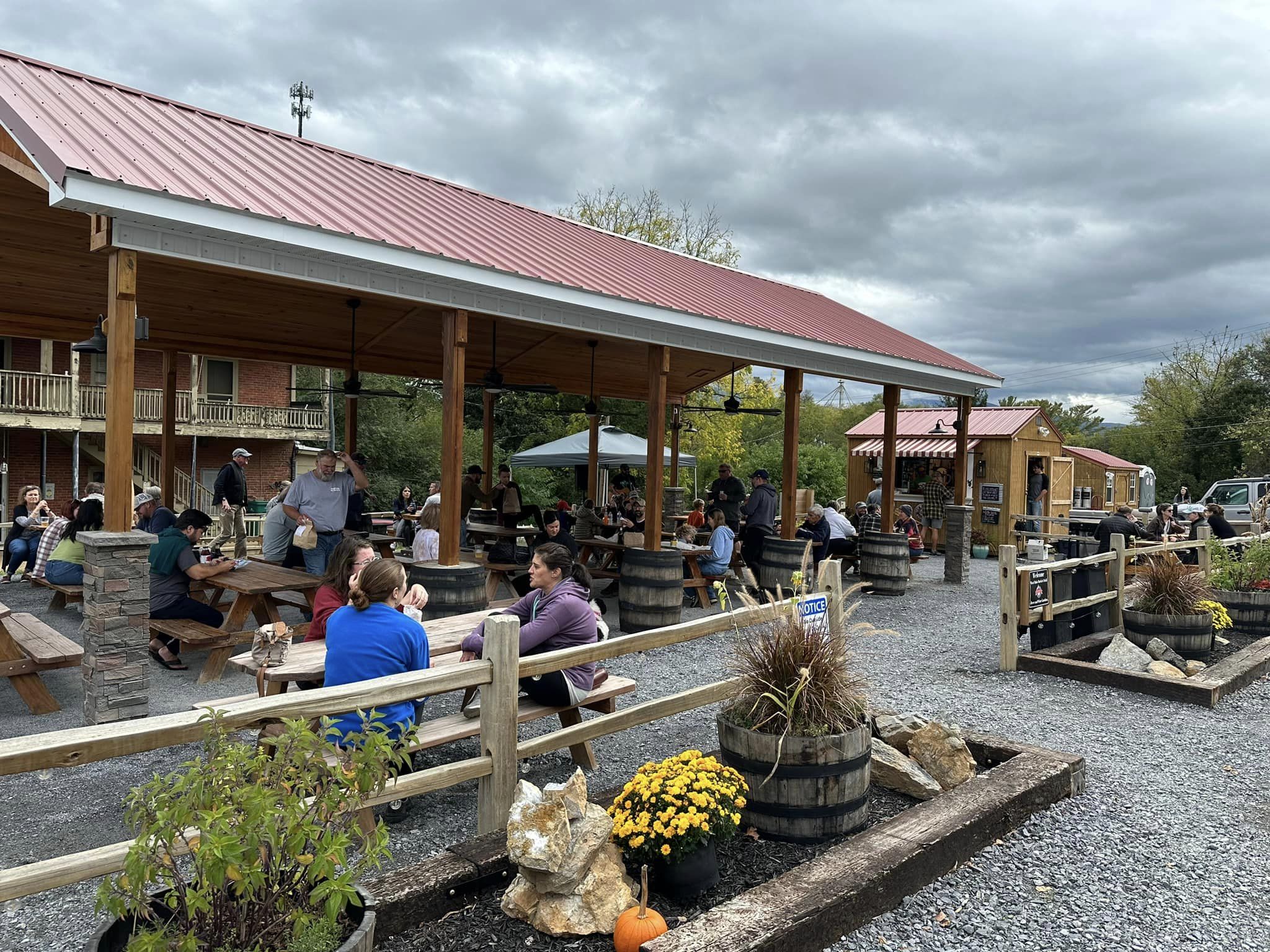 West Main Market Beer and Wine Garden in Luray, VA (6)