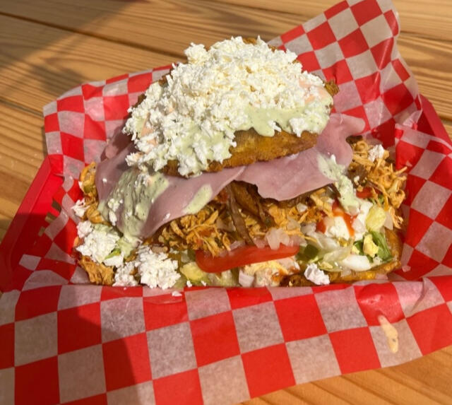 Los Chamos Venezuelan Food Truck in Laurel, MD (4)
