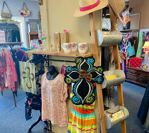 Between Friends Clothing & Tuxedo in Clute, TX (3)