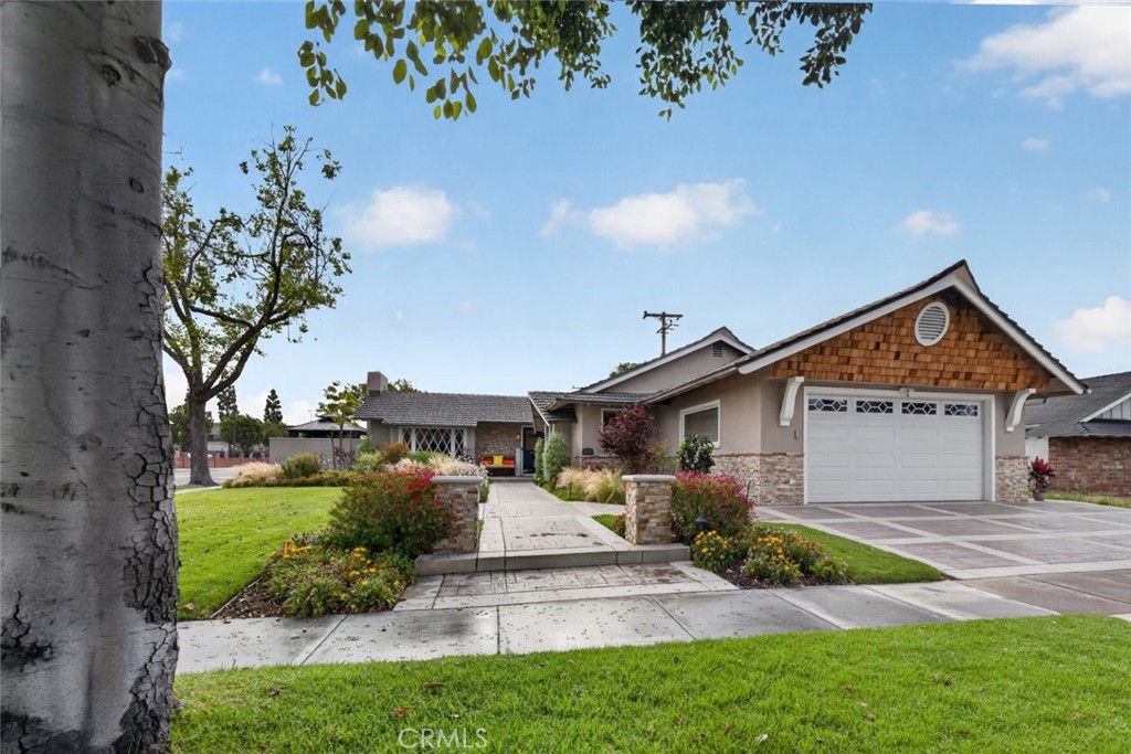 Janie Bruce & Associates - JohnHart Real Estate Redefined in Rossmoor, CA